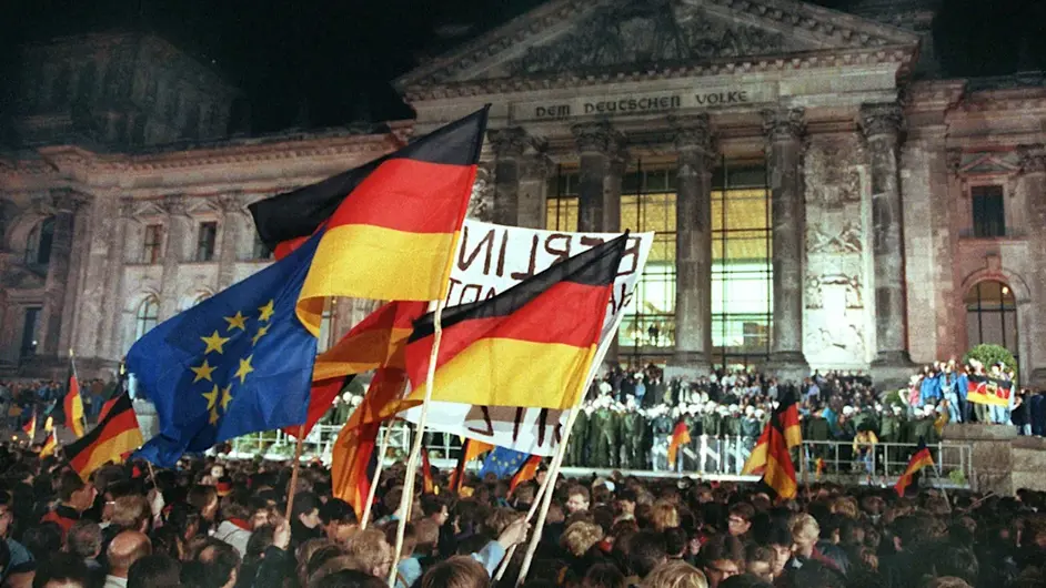 Muro Berlino: Ministro Foti, celebriamo valori democrazia e libertà 