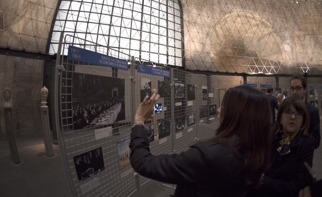 Mostra fotografica "L'Italia in Europa - L'Europa in Italia"
