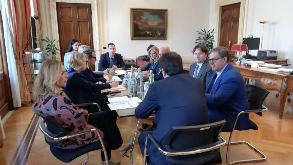 Ministro Fitto, al via lavoro con Regioni su fondi europei e nazionali Ministro Fitto, al via lavoro con Regioni su fondi europei e nazionali