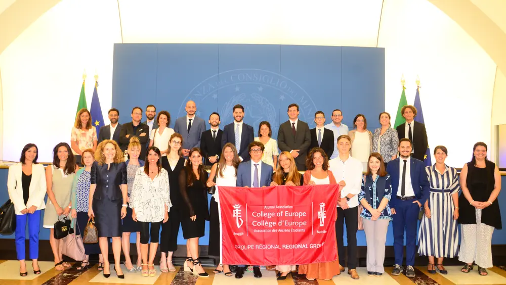 Collegio d'Europa 2023-2024, aperte le candidature Collegio d'Europa 2023-2024, aperte le candidature