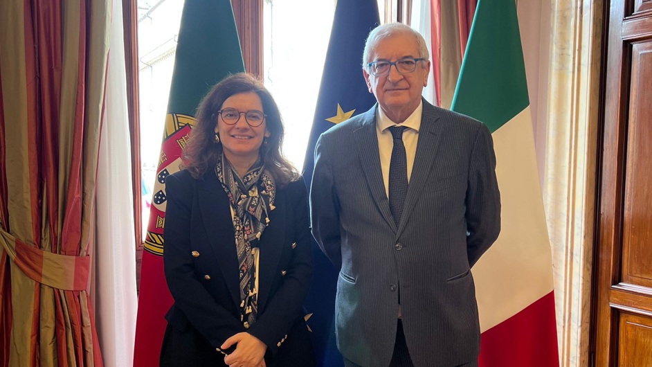 Ministro Foti incontra Segretaria di Stato portoghese, "rafforzare coordinamento su dossier chiave"
